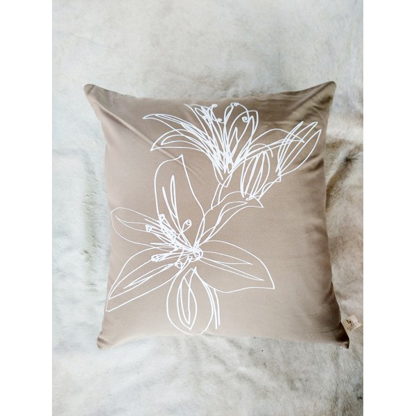 COJÍN LIRIO BEIGE LÍNEA BLANCA