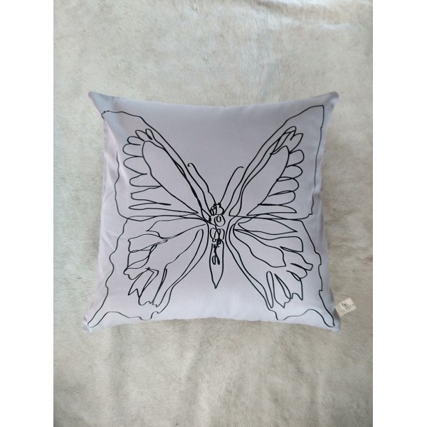 COJÍN MARIPOSA GRIS LÍNEA NEGRA