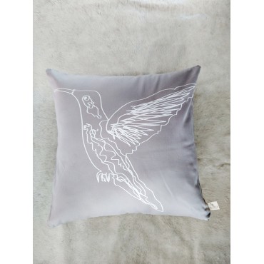 COJÍN COLIBRÍ GRIS LÍNEA BLANCA