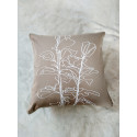 COJÍN PLANTA BEIGE LÍNEA BLANCA